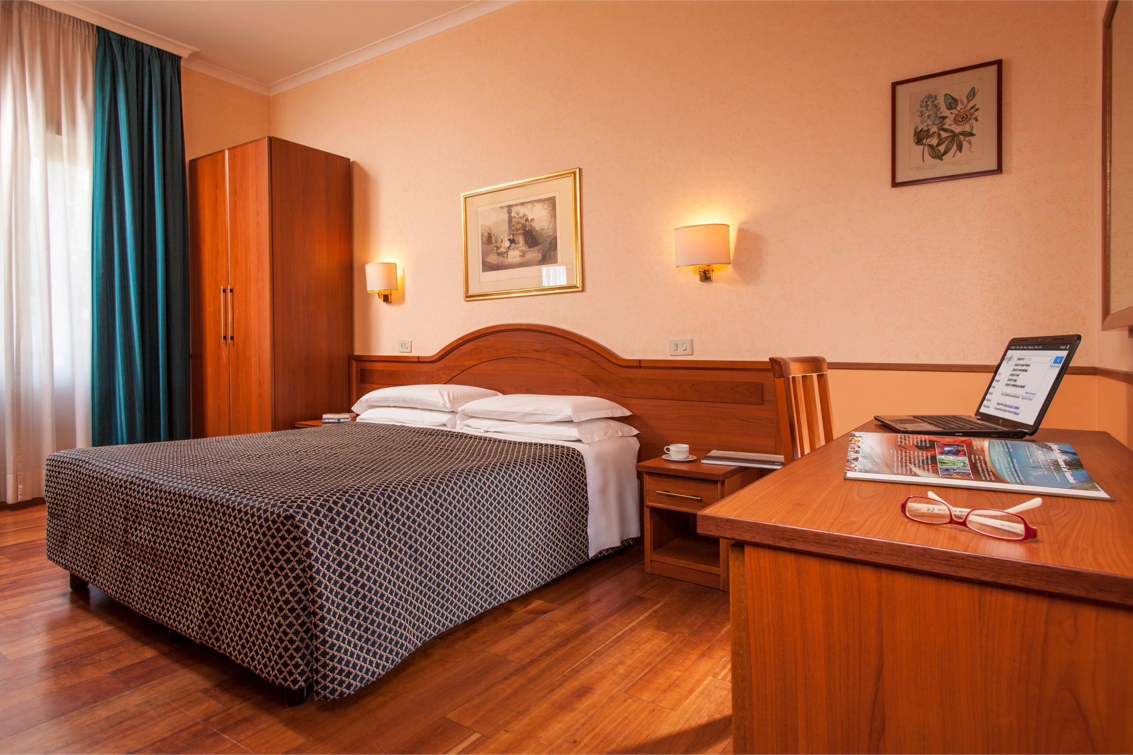 Hotel Piemonte Рим Екстер'єр фото