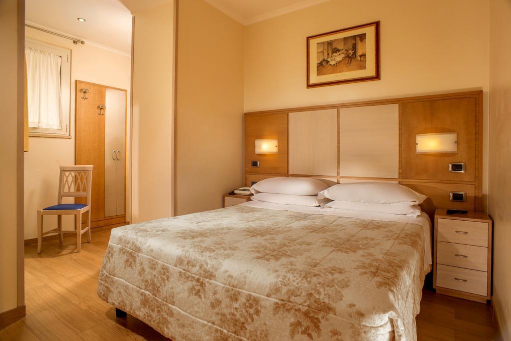 Hotel Piemonte Рим Екстер'єр фото